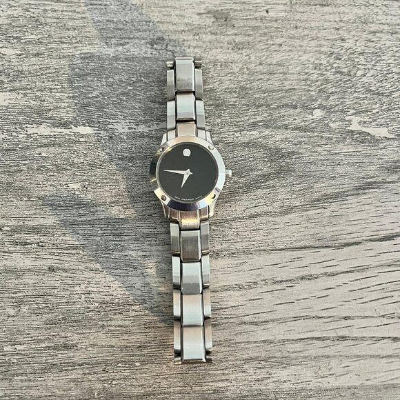 Movado Museum Collection Womens Watch Stainless Steel 84 G4 825 ~ Smaller Wrist - Picture 1 of 5